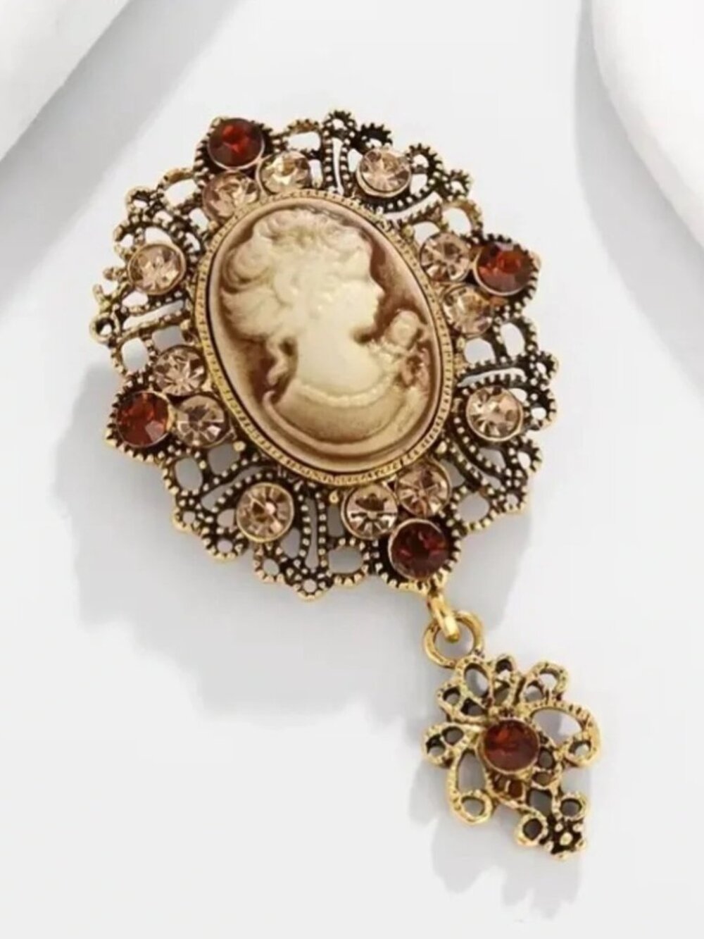✨Anthropologie Gwyneth Vintage Style Victorian Brooch - Picture 3 of 6
